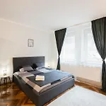 X Cosy * Brasov